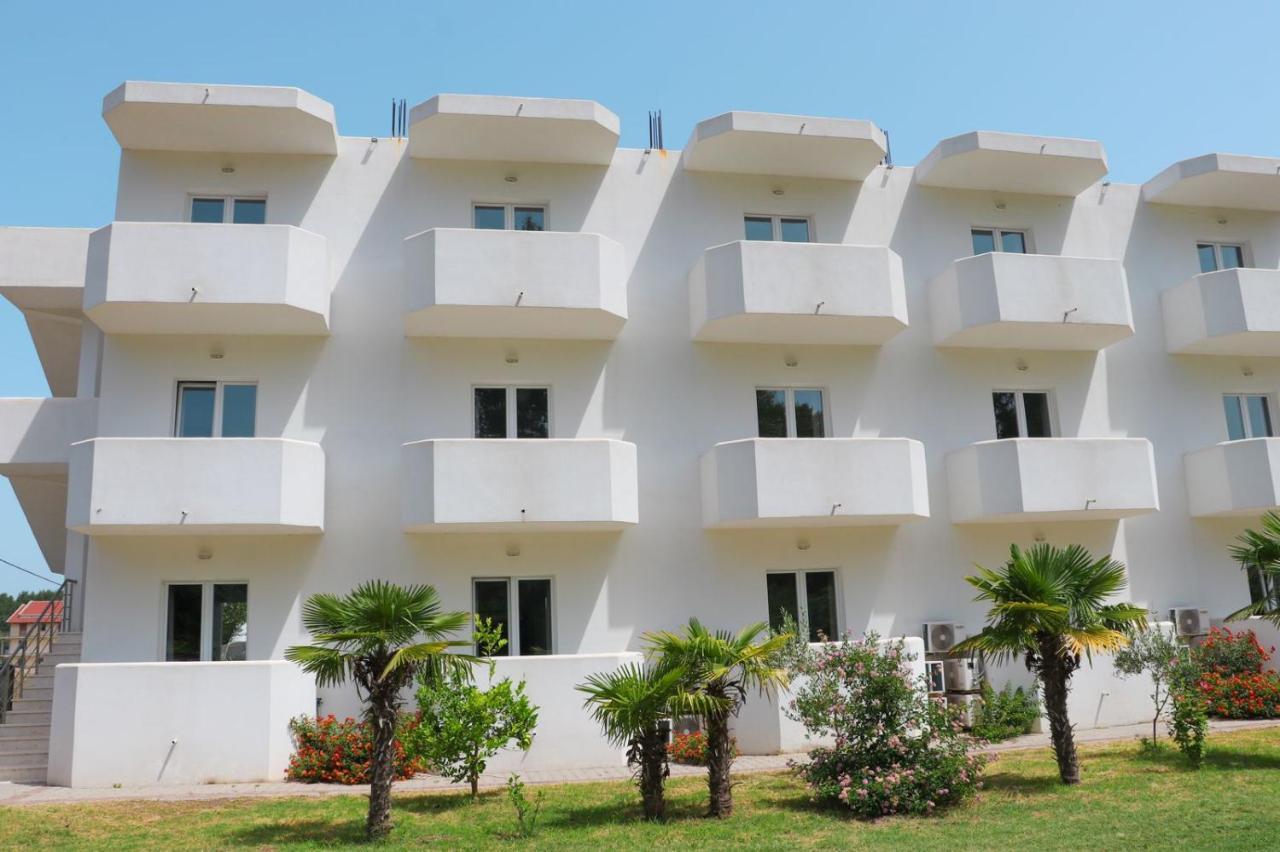 Hotel Velipoja Village ภายนอก รูปภาพ